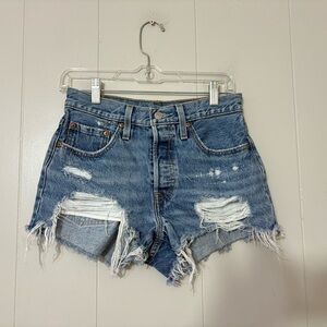 Levi’s 501 High Rise Distressed Denim Shorts Women’s Size 26 – Blue Cutoff